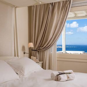 Superior Suite front Sea View